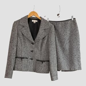 Casual Corners Tweed Blazer and Skirt Suit With Bows